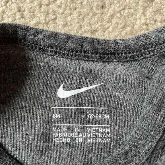 Infant Nike set - Picture 4 of 4